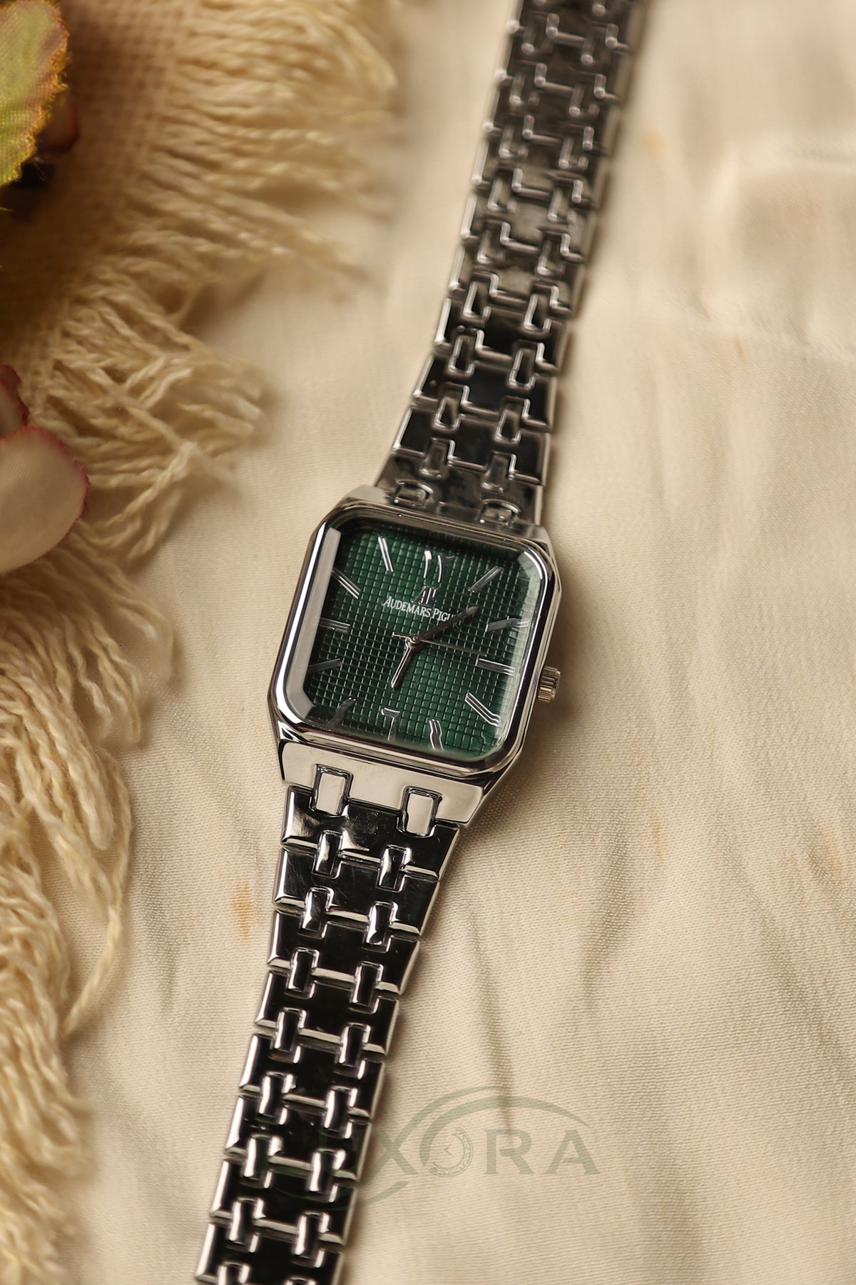 Oliv Roman Silver Green