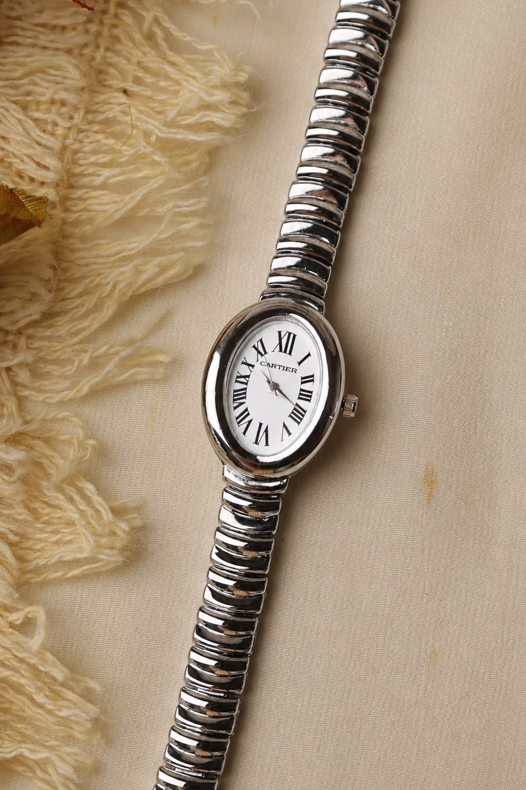 Carter oval Silver