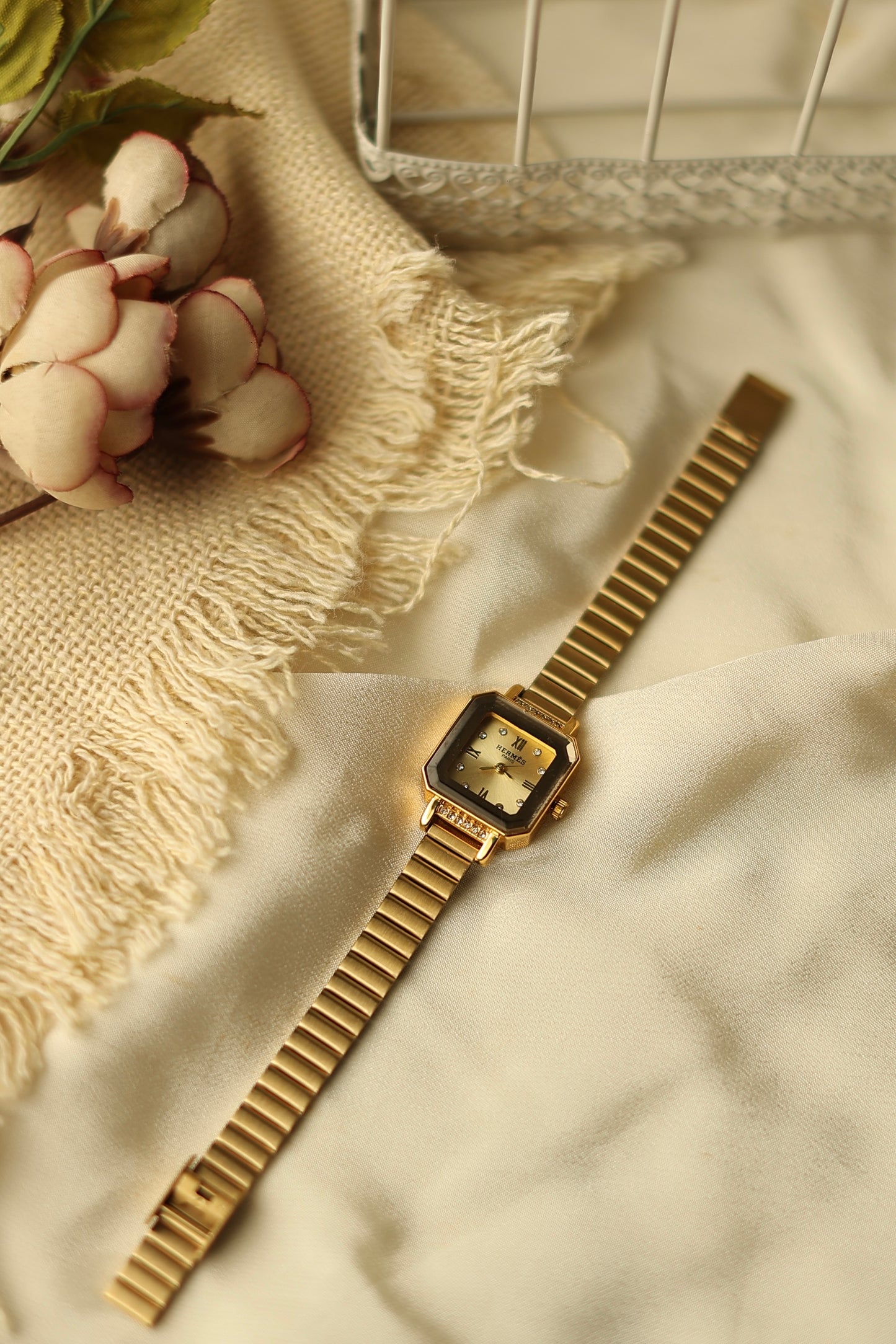 HERMES PARIS GOLD