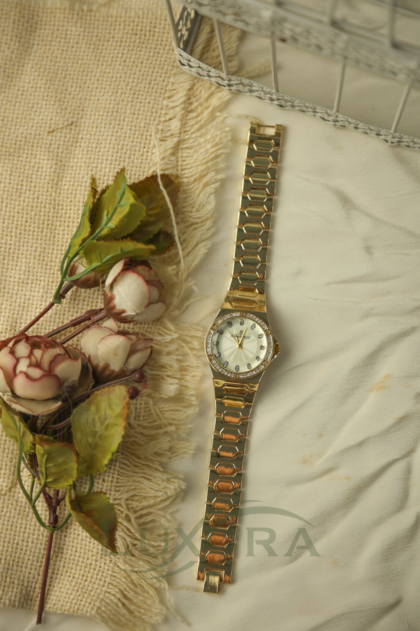 AP Round Stones Gold