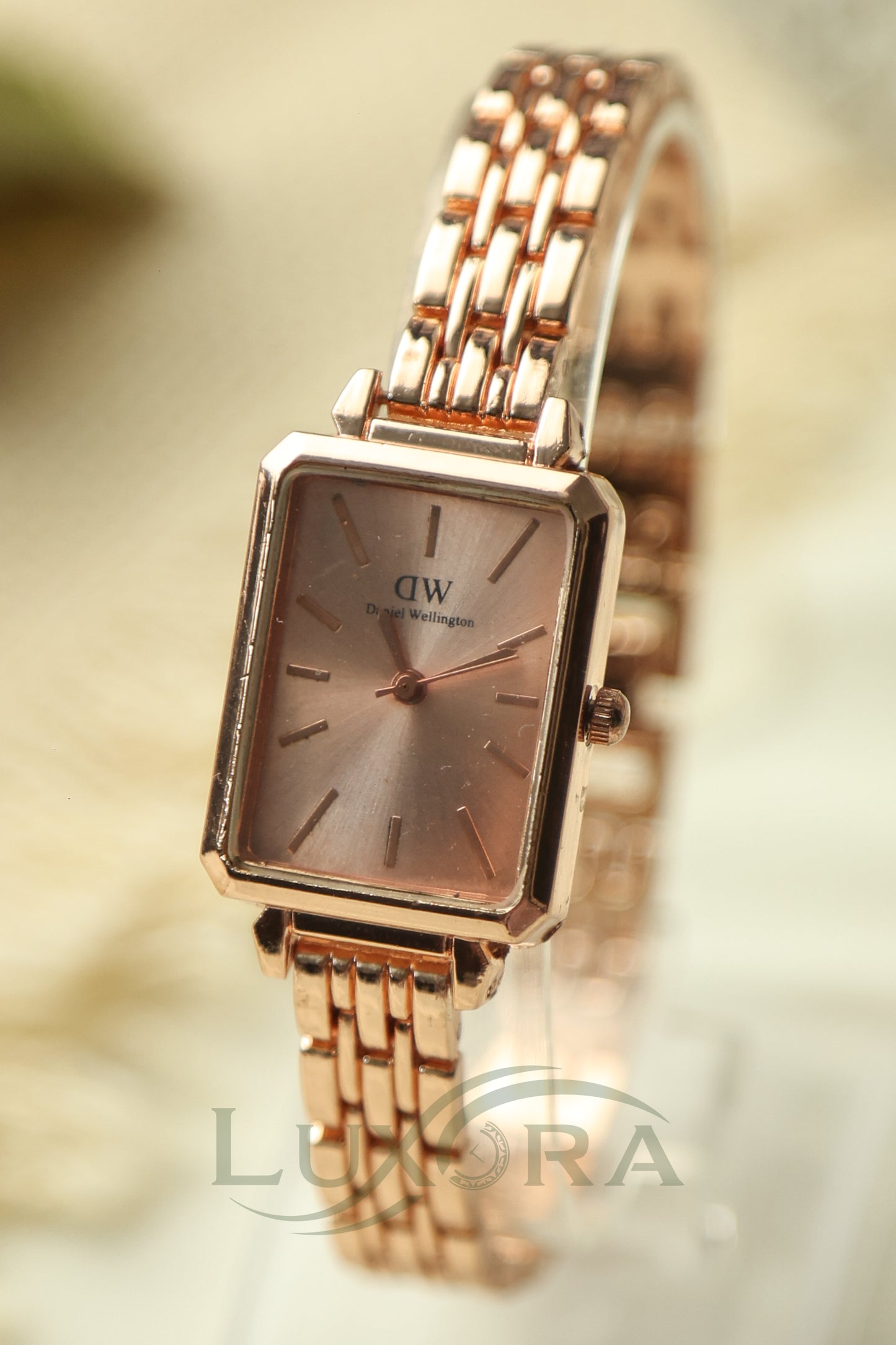 DW Rose
