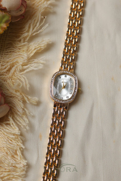 Eyki Oval Crystal