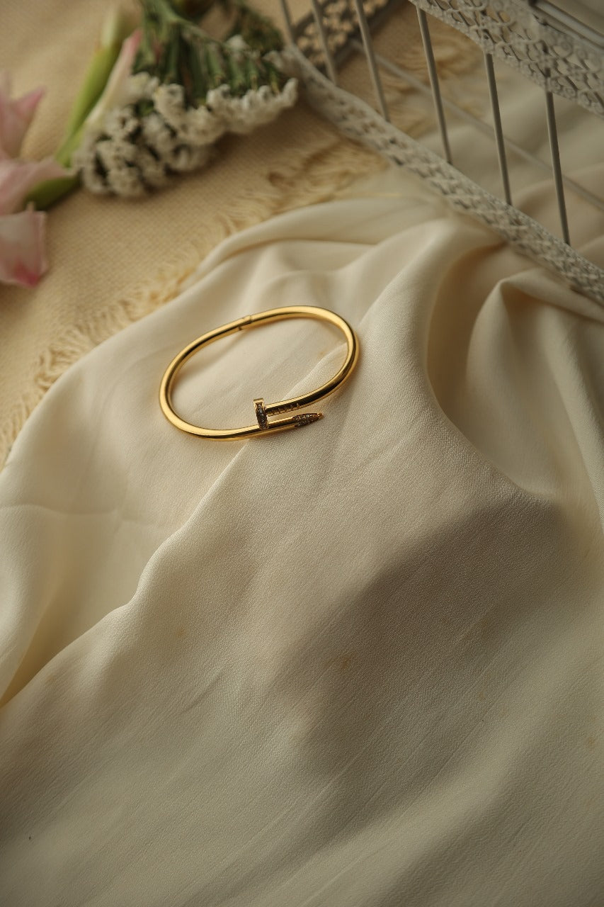 Nail Stoned Bangle