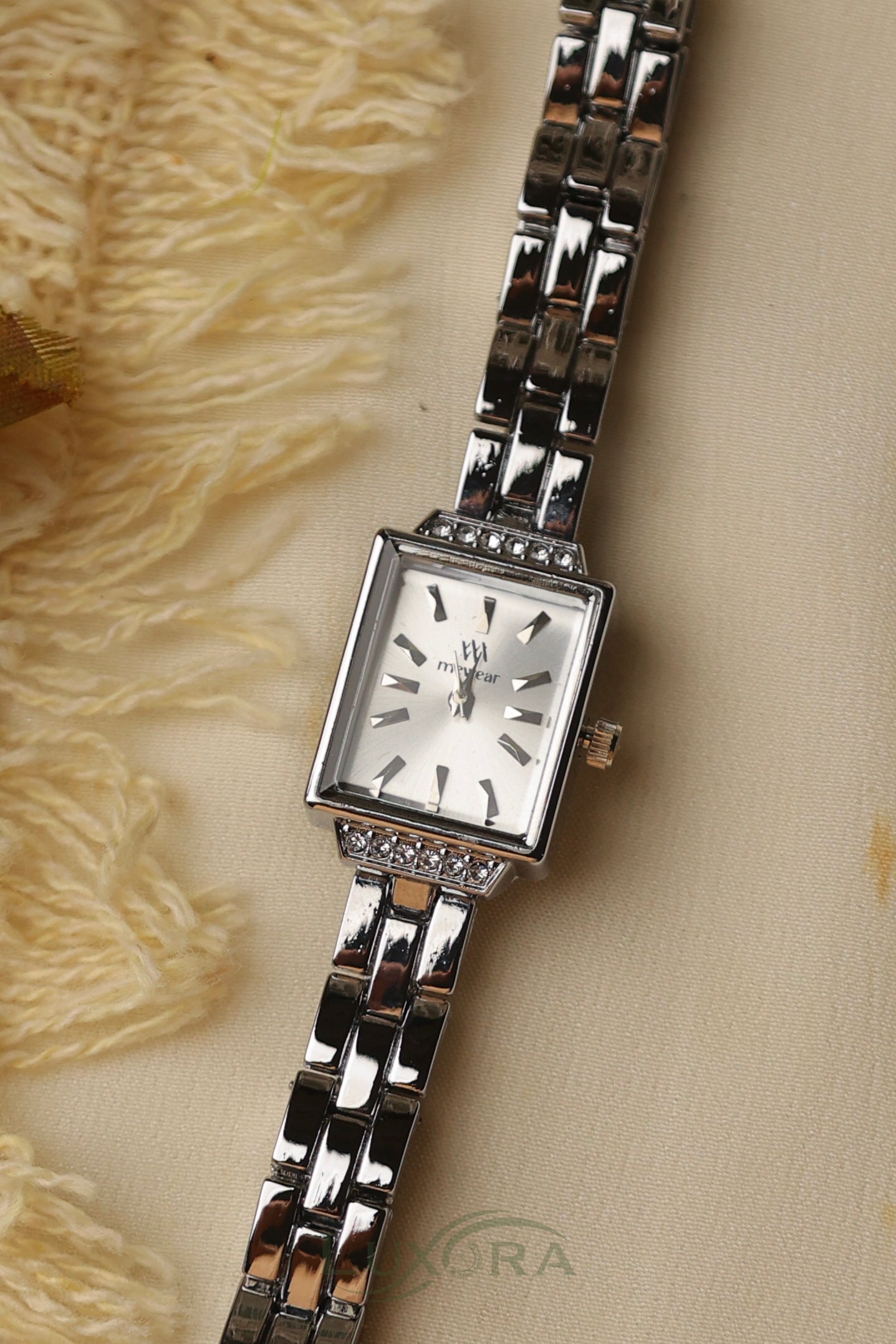 MW Square Silver