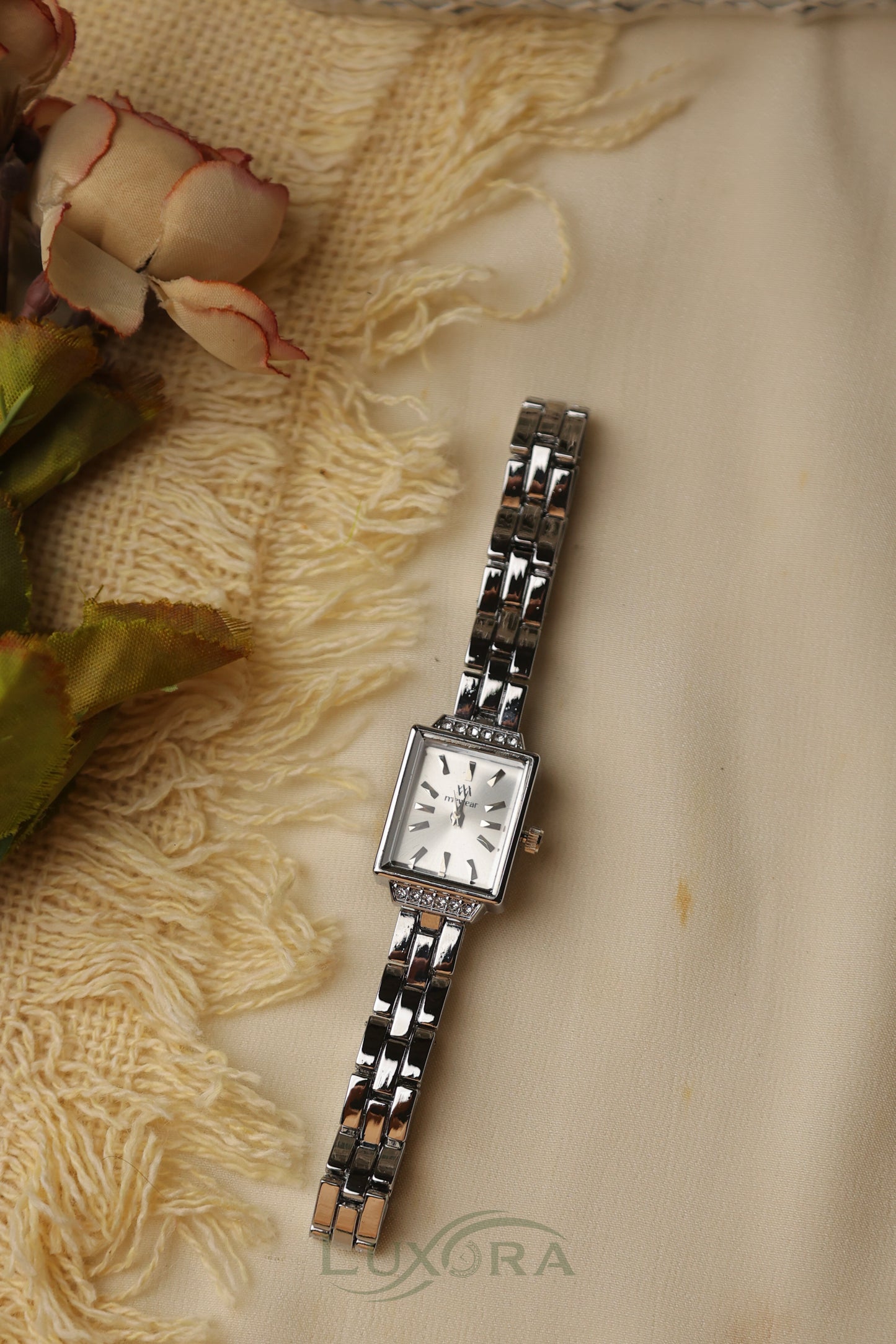 MW Square Silver
