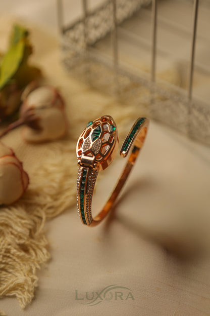 LX snake Rose green bracelt watch