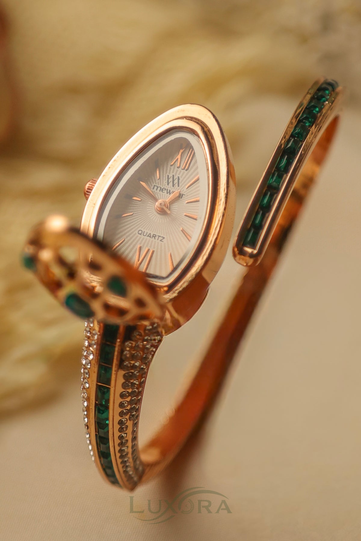 LX snake Rose green bracelt watch