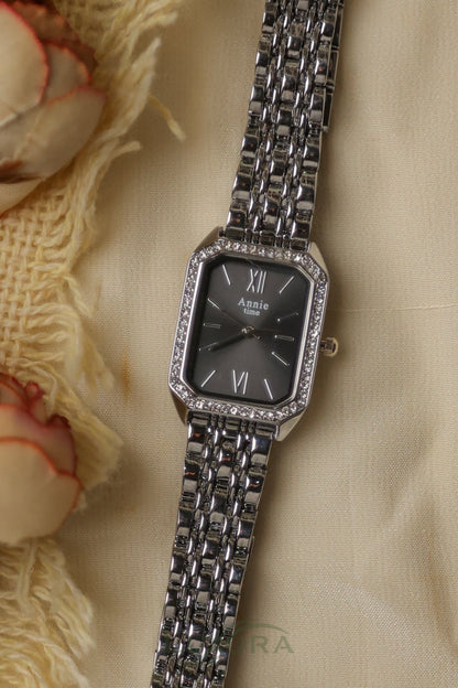 Annie Silver Black